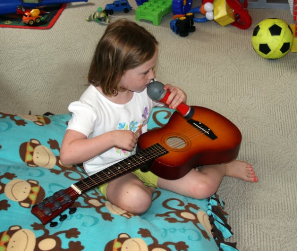 Announcing her next song